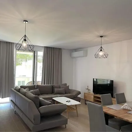 Apartament Gjiri I Lalzit, San Pietro