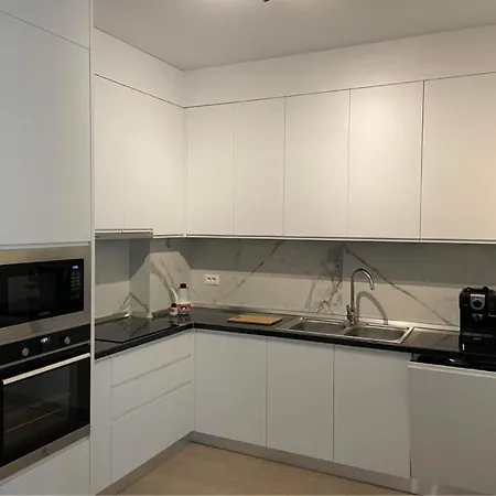 Apartment Gjiri I Lalzit, San Pietro Fushe-Drac